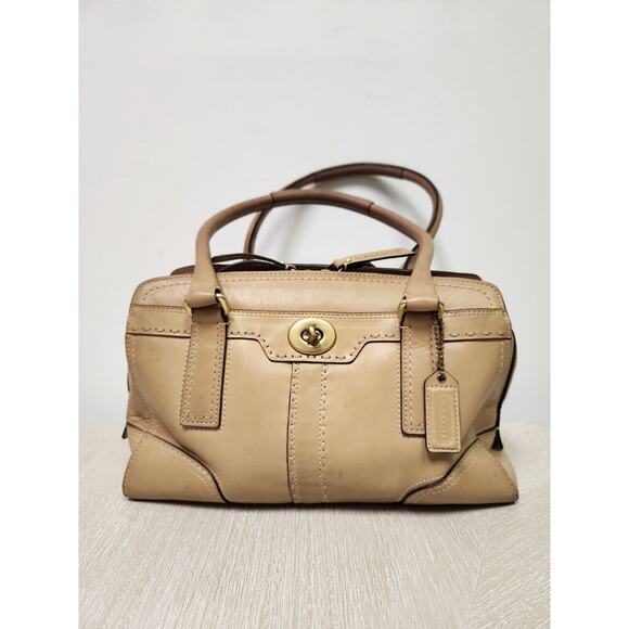 Coach Hamptons Beige Leather Shoulder Bag 10771-11539 - Picture 1 of 14